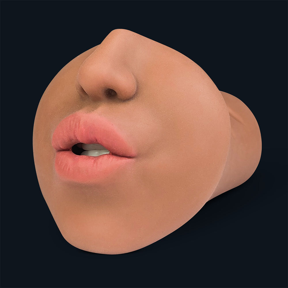 Julia - 1 Gat - Mond